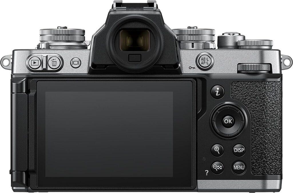 Nikon Z fc Kit w/DX 16-50mm f/3.5-6.3 VR (SL), Nero